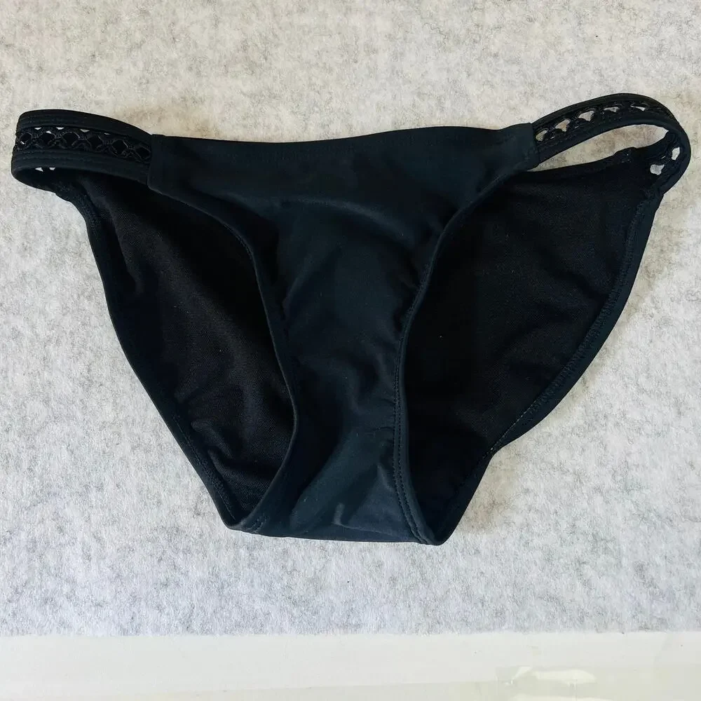 XHILARATION NWOT Bikini Swim Bottoms Cutout Sides S Beach Pool Vacation